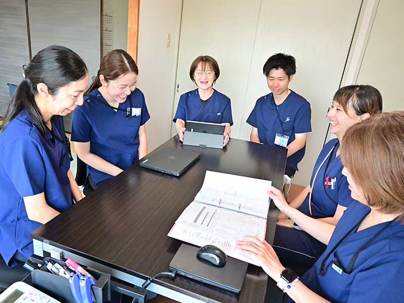 DS訪問看護ステーション妙典ミーティング風景2